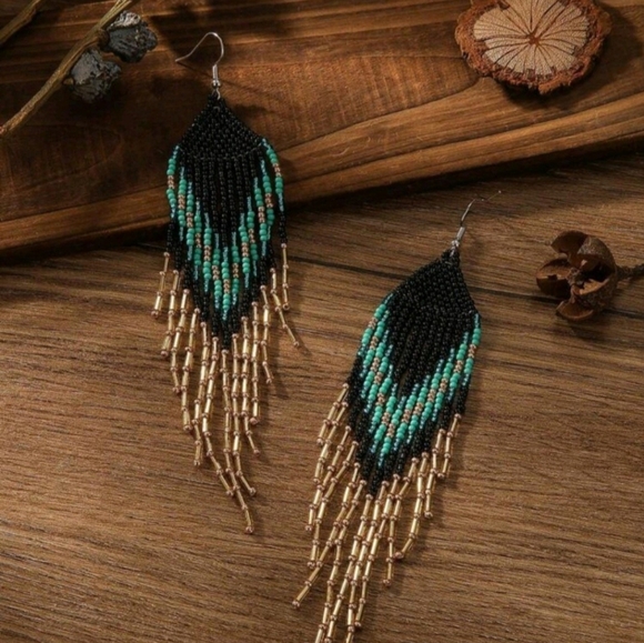 Bohemian Beaded Earrings ~ New - Picture 2 of 4